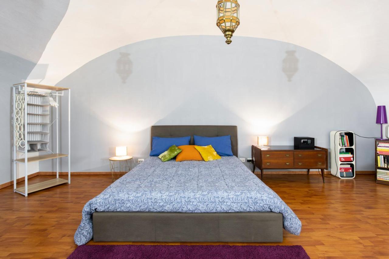 نابولي Home&More B&B المظهر الخارجي الصورة